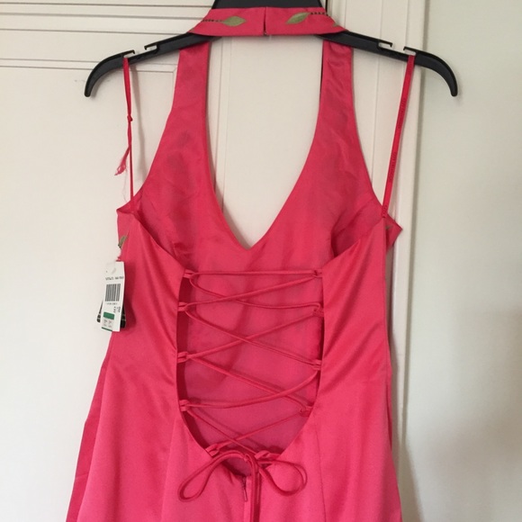 Vintage City Triangles Embellished Gown - Picture 7 of 15